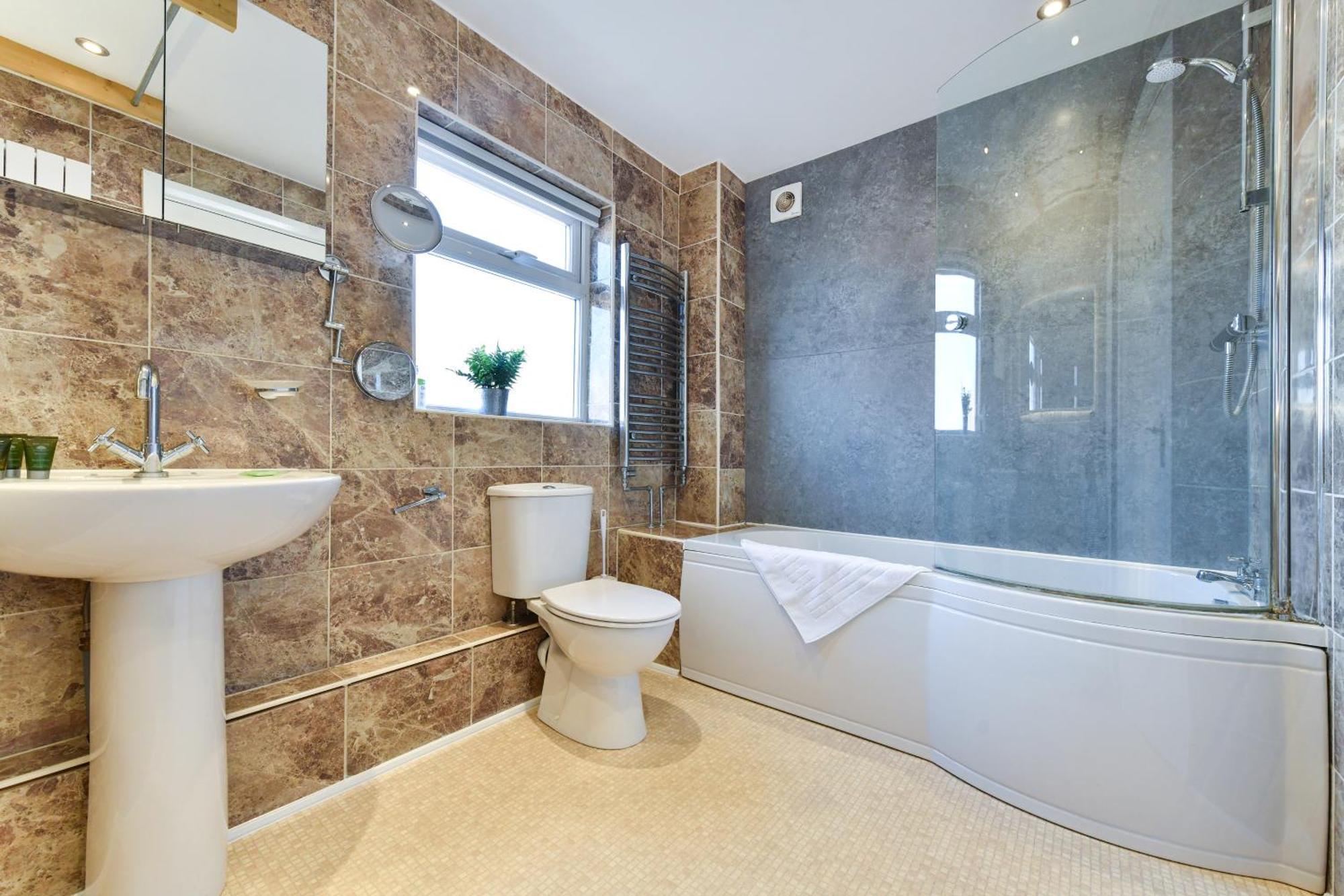 Morgan House- 4 Bed House, Near Nottingham Trent Uni Villa Buitenkant foto
